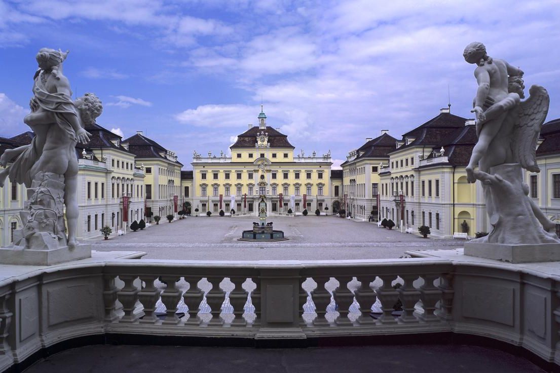 l'image: Staatliche Schlösser und Gärten Baden-Württemberg, Ralf Cohen Château résidentiel de Ludwigsbourg, vue aérienne